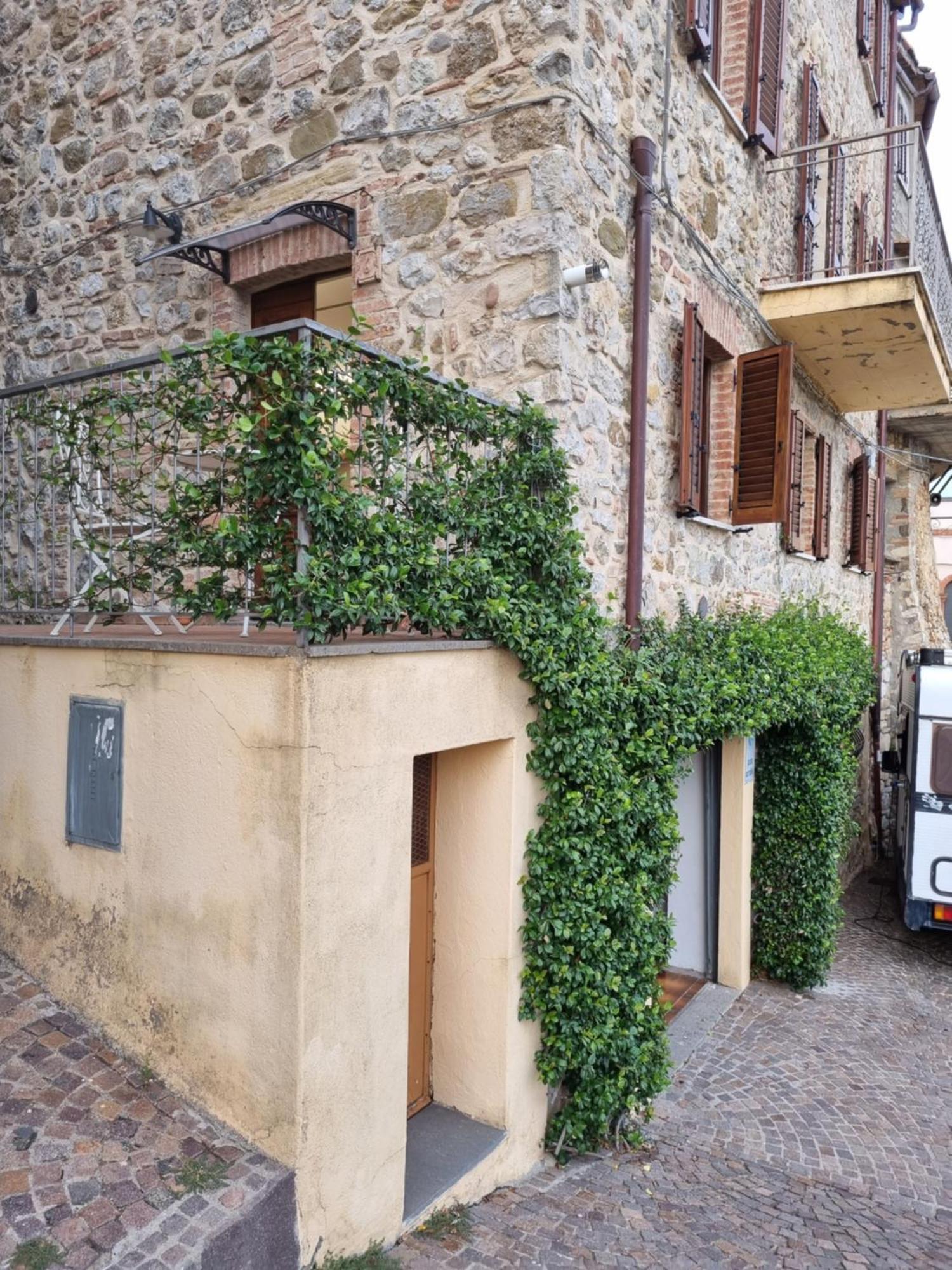 Bed & Basta Hotel Allerona Exterior foto